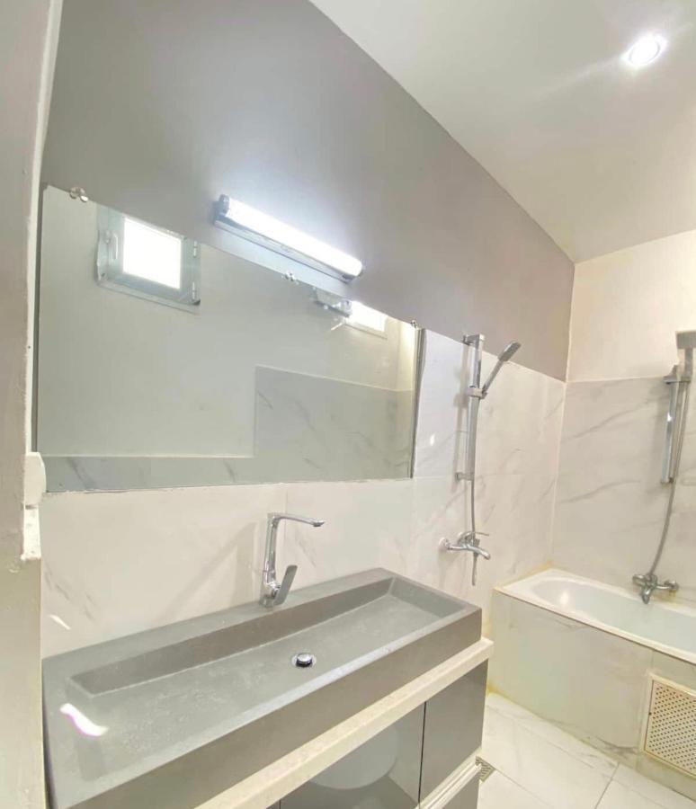 Appartement haut standing idéalement situé à Dakar Esterno foto